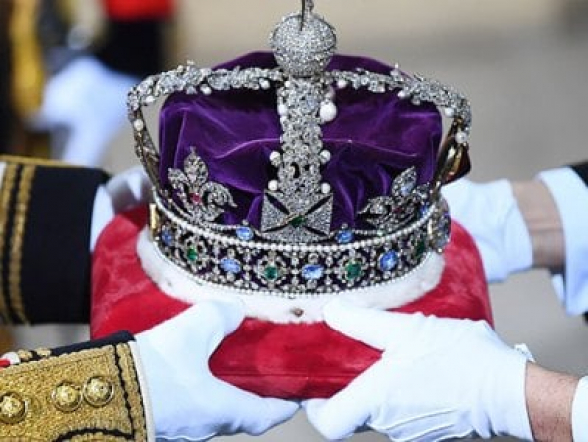 Իտալիայի նախկին թագավորական ընտանիքը պահանջում է վերադարձնել իրենց թագի թանկարժեք զարդերը